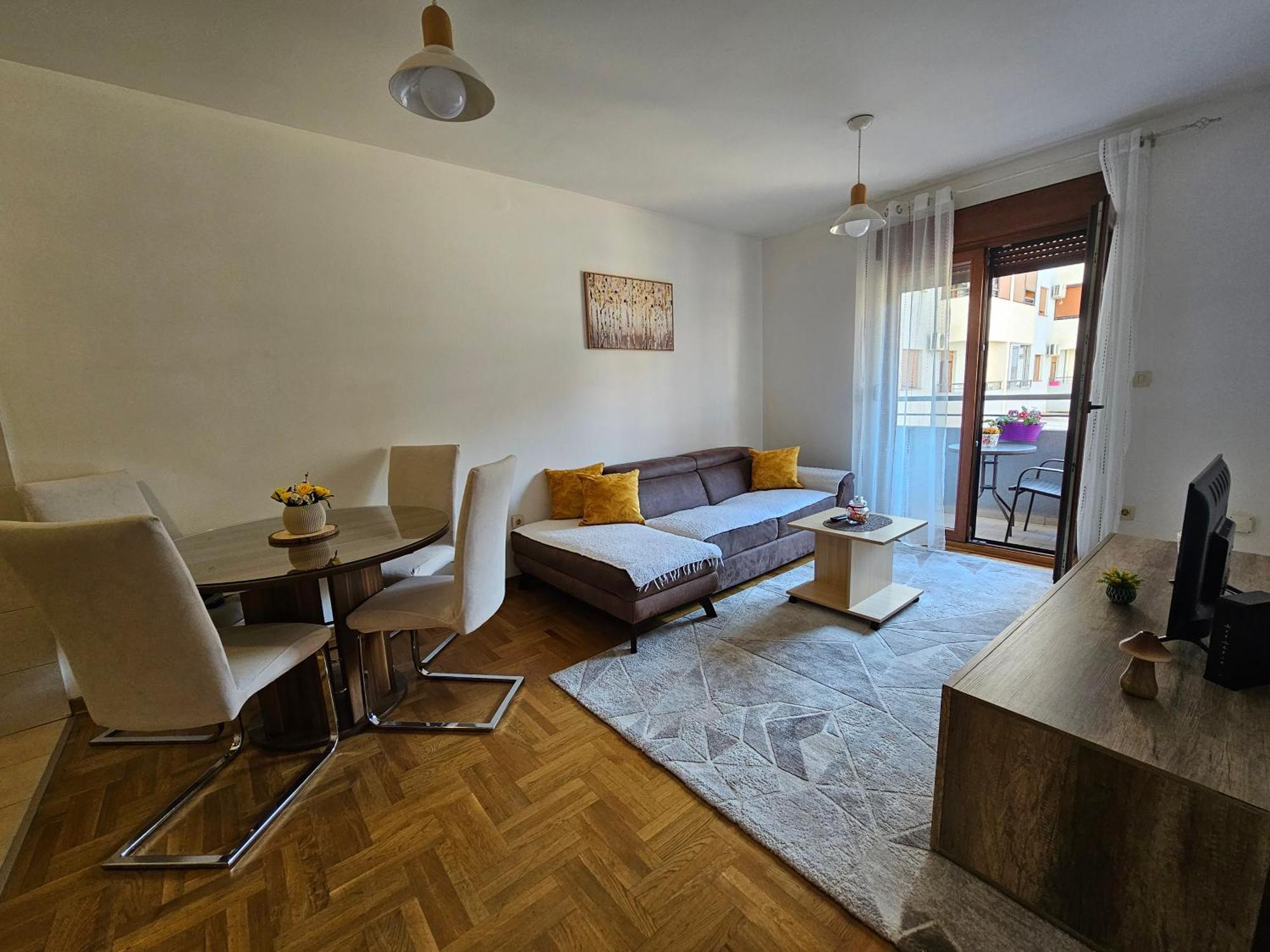 Luca Apartman Podgorica Esterno foto